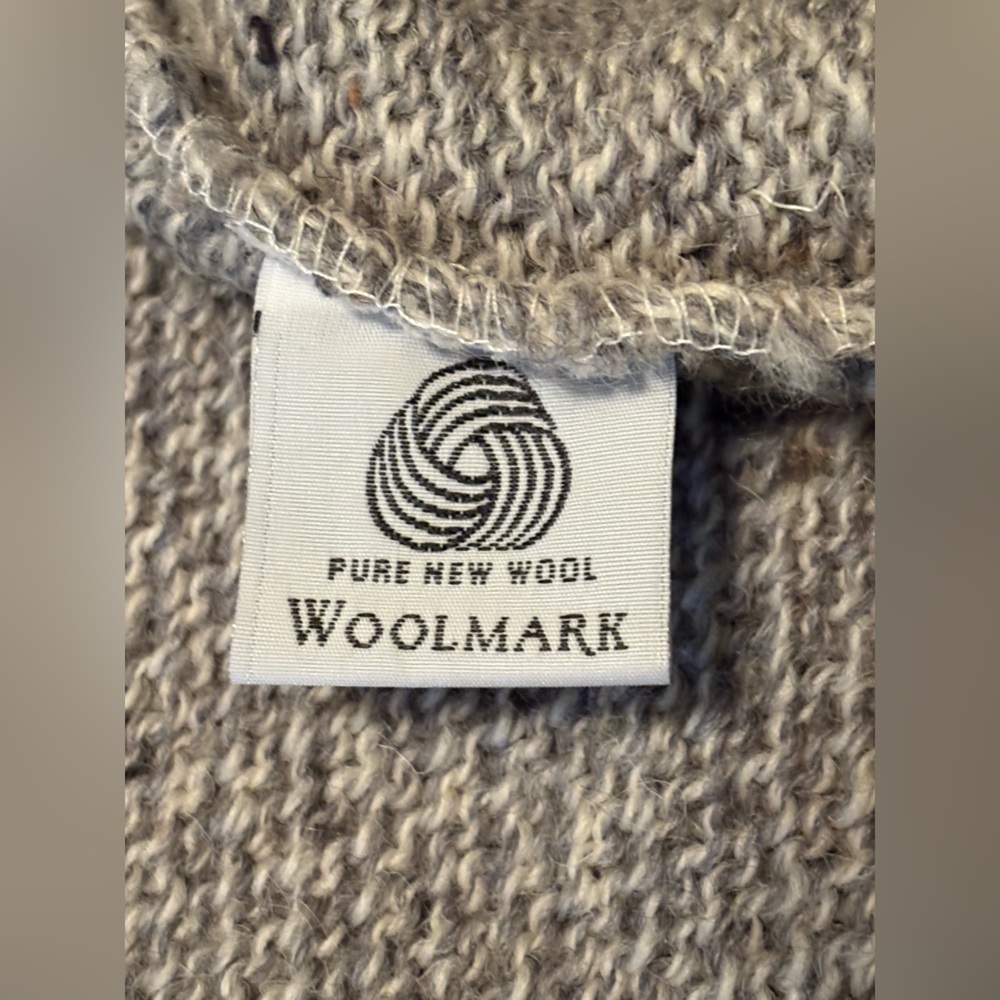 Carraig Donn Gray Speckled New Wool Knit Ireland Sweater Oversized Women’s Sz M - Picture 13 of 14